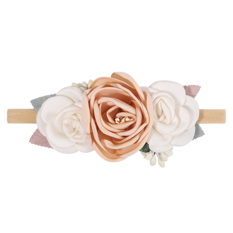 🎀 Encante sua Princesinha com Estilo! 🎀

Deixe sua bebê ainda mais fofa com nossa tiara elástica com flor delicada! Feita com materiais macios e confortáveis, é perfeita para recém-nascidos e bebês. Ideal para qua