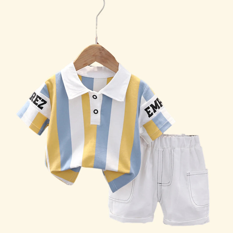 Conjunto Infantil de Verão – Camiseta e Shorts de Algodão! ☀️👦🩳 Conforto e estilo para os pequenos aproveitarem os dias quentes com leveza e liberdade. 💙