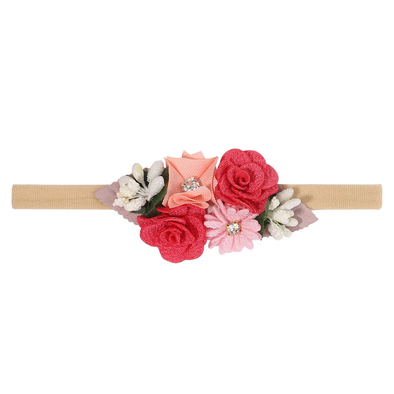 🎀 Encante sua Princesinha com Estilo! 🎀

Deixe sua bebê ainda mais fofa com nossa tiara elástica com flor delicada! Feita com materiais macios e confortáveis, é perfeita para recém-nascidos e bebês. Ideal para qua