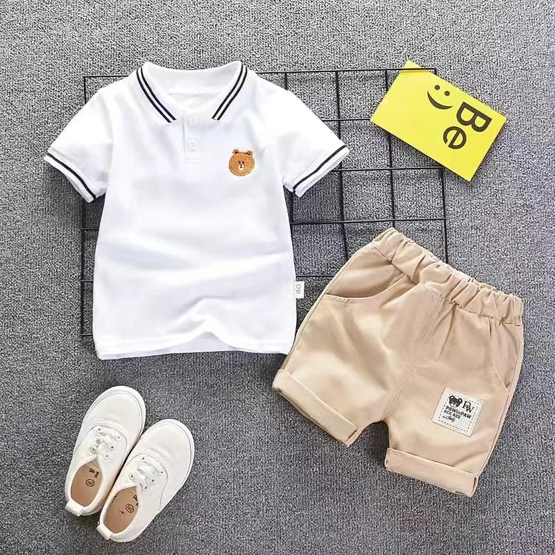 Conjunto Infantil de Verão – Camiseta e Shorts de Algodão! ☀️👦🩳 Conforto e estilo para os pequenos aproveitarem os dias quentes com leveza e liberdade. 💙